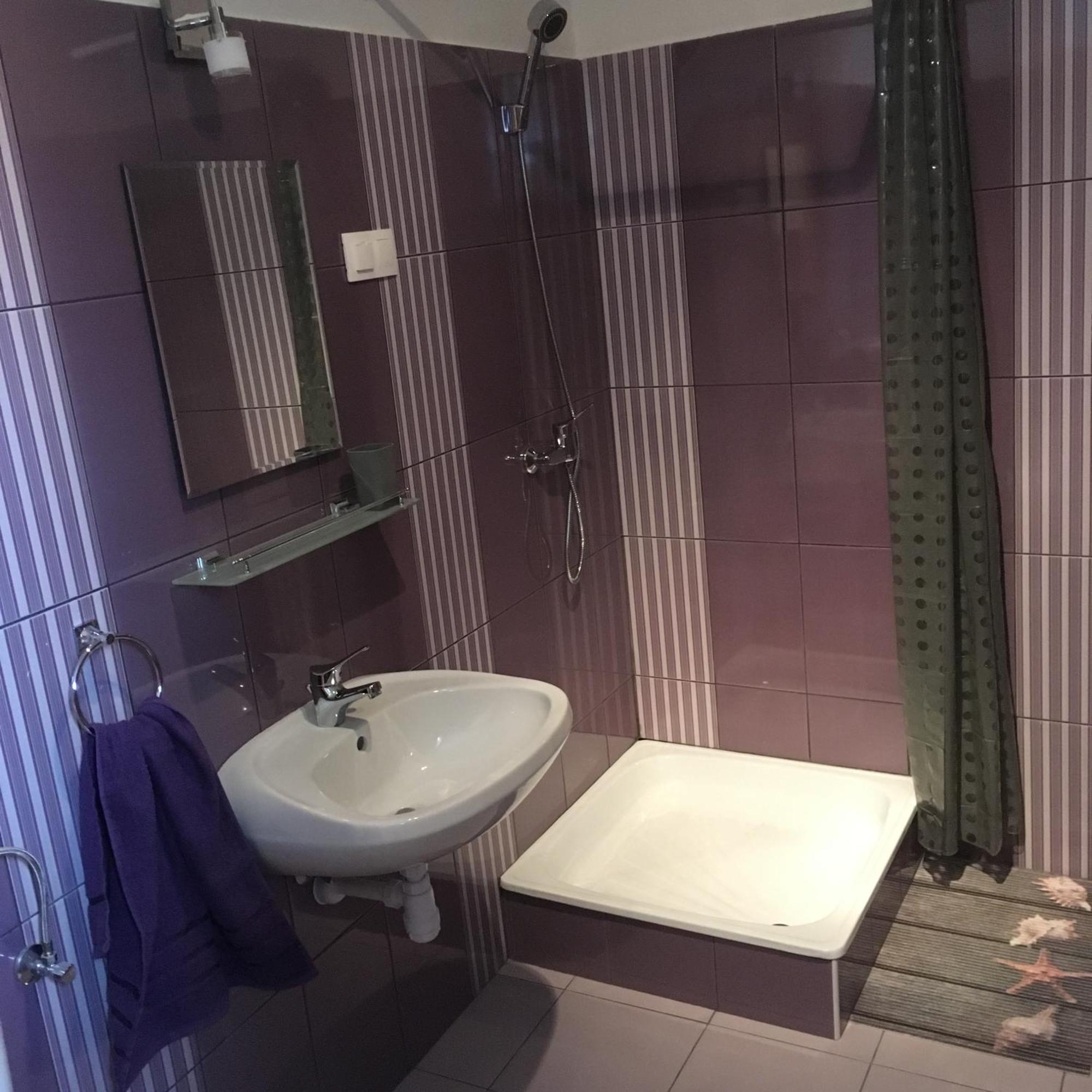 Liliom Vendeghaz Hotel Bakonybel Bagian luar foto